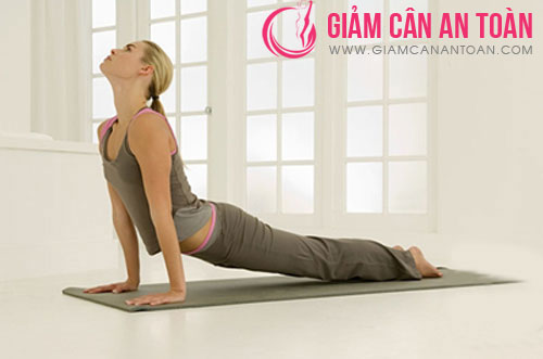 Chia sẻ 3 bài tập yoga giảm mỡ bụng và đùi hiệu quả nhất hiện nay2