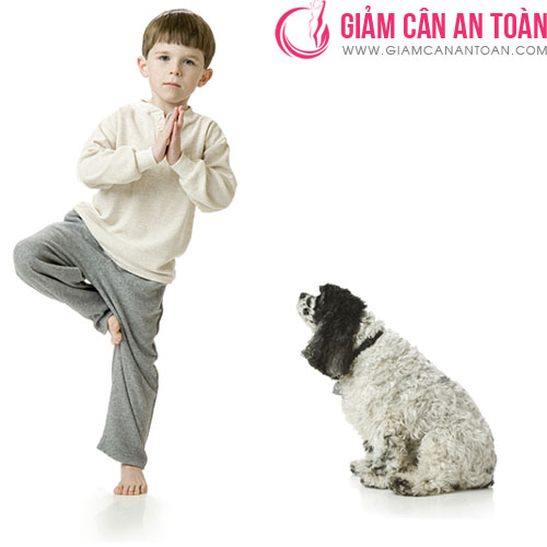 mot-so-dong-tac-yoga-don-gian-giup-cho-tre-giam-can-va-phat-trien-the-chat-toan-dien.5