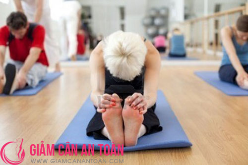 Tư vấn 4 bài tập yoga giảm béo siêu tốc trong thời gian ngăn3