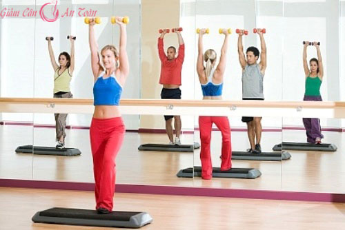 Vai trò của nước trong tập luyện giảm cân