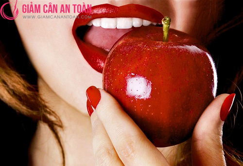 Ăn táo thường xuyên là cách để bạn giảm béo nhanh hơn