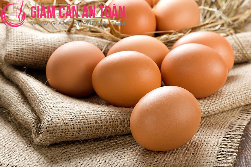 Trứng giàu protein là thực phẩm hỗ trợ giảm béo hiệu quả