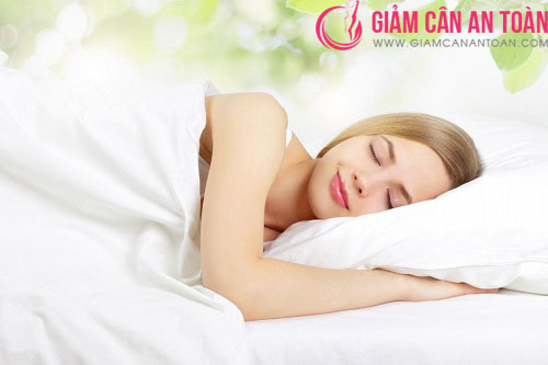 Ngủ đủ giấc để chống lại cơn đói ban đêm tích cực hơn