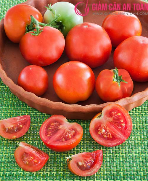 Sử dụng cà chua mỗi ngày để bạn mau chóng giảm cân thành công và làm đẹp da hiệu quả