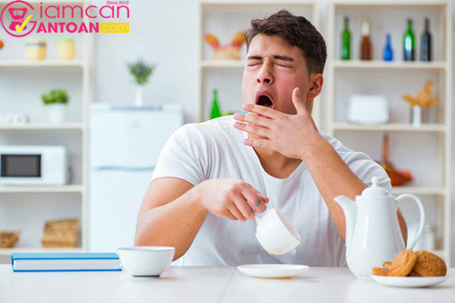 Ăn xong cần đi lại vận động nhẹ để có thời gian tiêu hóa thức ăn