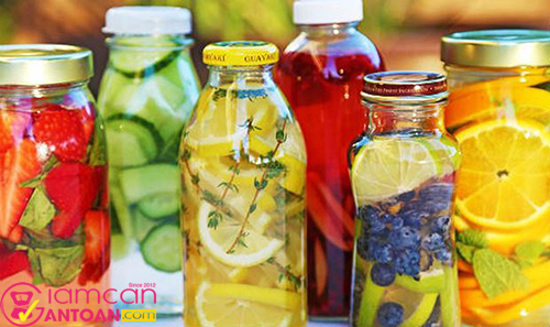 Ngoài nước thì detox bằng nước trái cây rất tốt cho sức khỏe