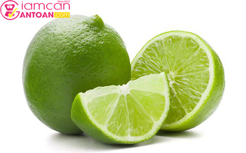 Chanh là loại trái cây chứa nhiều vintamin C rất tốt cho cơ thể