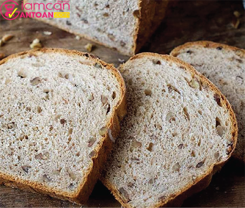 Bánh mì nguyên hạt chứa nhiều đạm thực vật và chất xơ