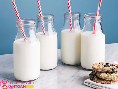 Sữa chứa nhiều dưỡng chất tốt nhất nên chọn sữa không đường để hỗ trợ quá trình giảm cân