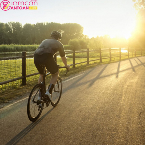Đạp xe mỗi ngày sẽ giúp tinh thần của ban thư thái duy trì sức khỏe và sự dẻo dai. 