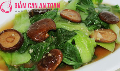 thuong-thuc-2-mon-rau-xao-don-gian-trong-qua-trinh-giam-can2