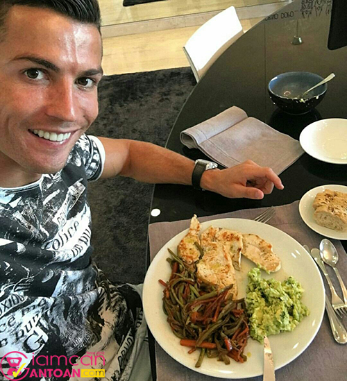 3Lý giải nguyên nhân giúp Ronaldo duy trì phong độ ở tuổi 33