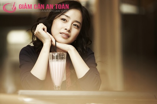 kim tae hee giam nhanh 6kg trong 1 thang nho thuc don tu buoi va kim chi 2