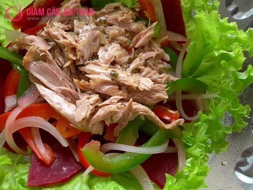 cach lam salad ca ngu mon an giam can cho ngay nang 1