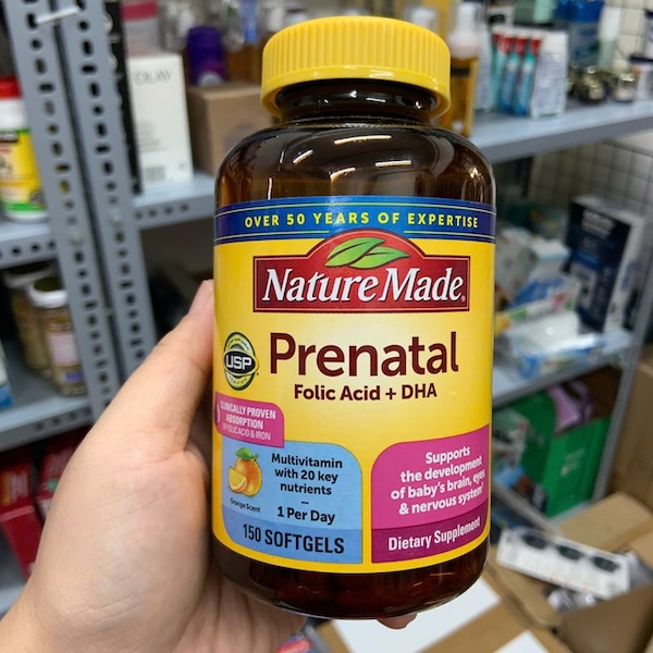 Vitamin Tổng Hợp Prenatal Multi + DHA Nature Made giúp giữ cho đôi mắt luôn hoạt động khỏe mạnh.