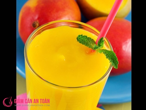 cach-pha-che-5-loai-smoothies-giup-giam-can-3