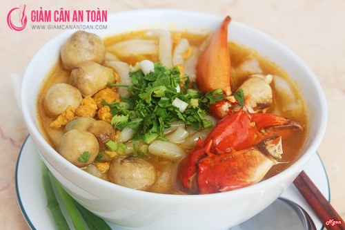 hop-hon-voi-2-mon-banh-canh-vua-ngon-vua-khong-lo-beo-1