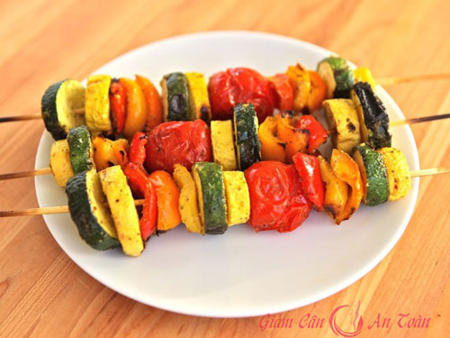 thuc don giam can voi mon nuong rau cu